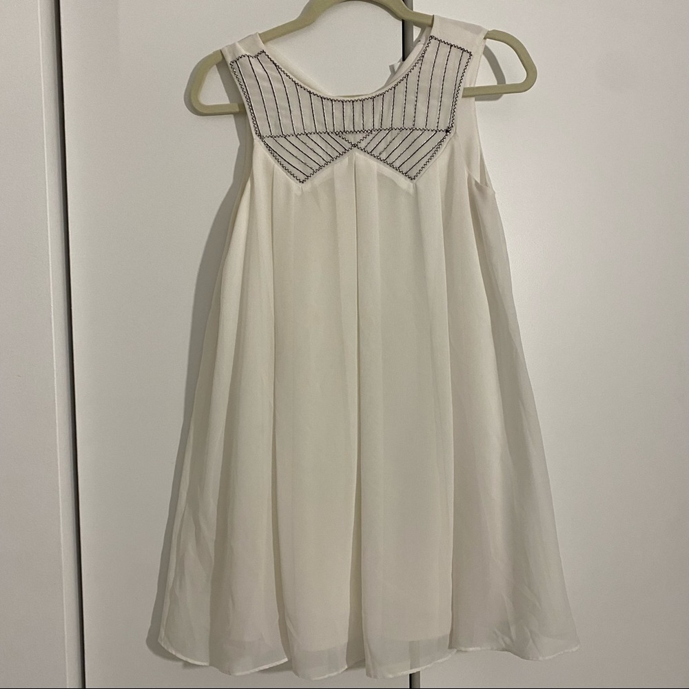 BCBGeneration dress, XS however I’m usually Small. Wore a couple of times.